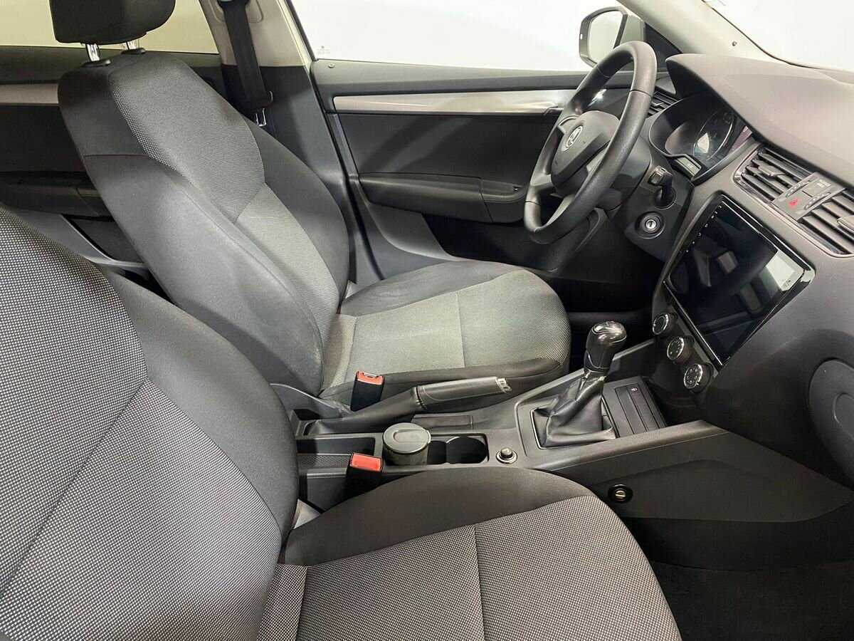 Шкода Октавия б/у, 2014, Механическая. Фото: #9