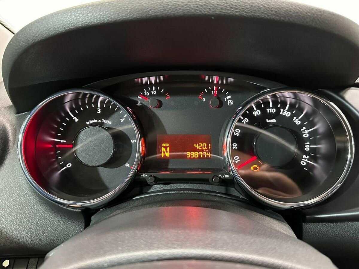 Пежо 3008 б/у, 2012, Роботизированная. Фото: #10