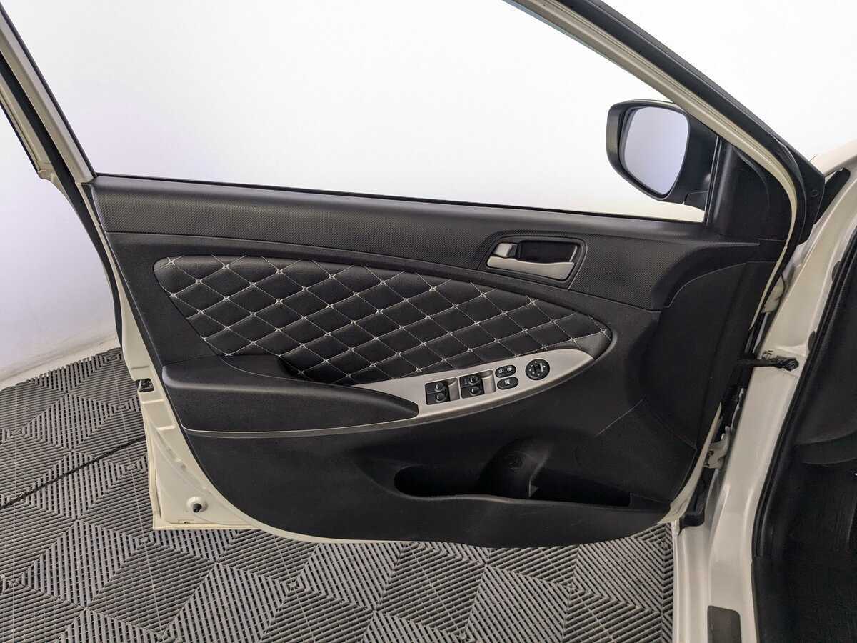 Хендай Солярис б/у, 2015, Автоматическая. Фото: #14