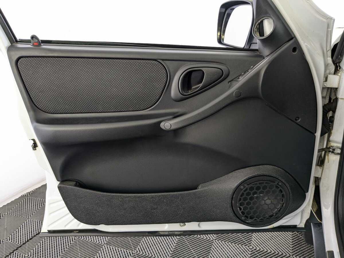 Лада (ВАЗ) Нива б/у, 2022, Механическая. Фото: #3