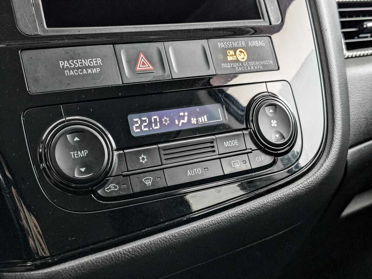 Митсубиши Оутлэндер б/у, 2015, Вариатор. Фото: #16