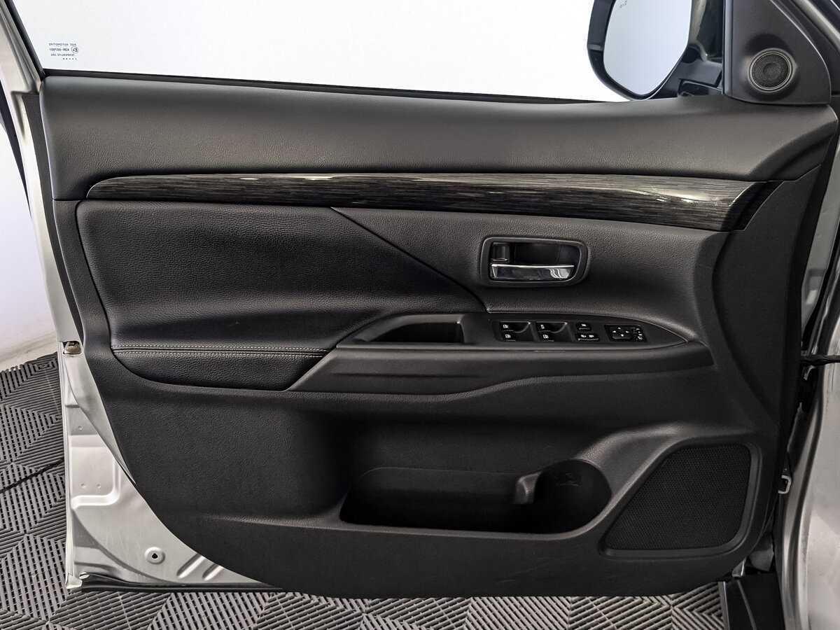 Митсубиши Оутлэндер б/у, 2017, Вариатор. Фото: #13