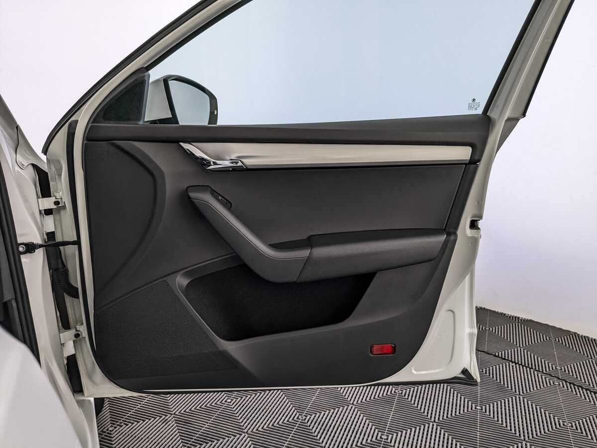 Шкода Октавия б/у, 2018, Роботизированная. Фото: #20