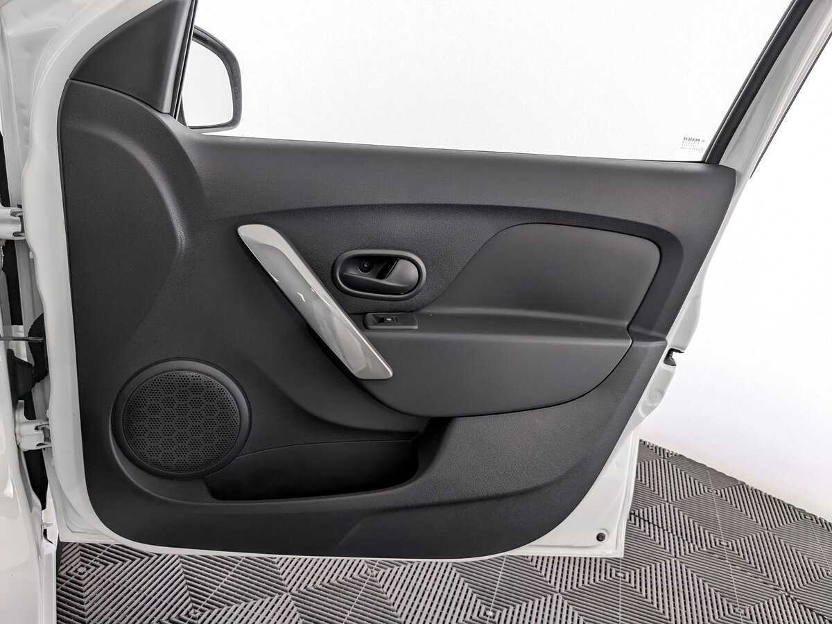 Рено Логан б/у, 2021, Автоматическая. Фото: #19