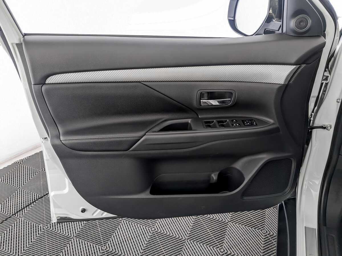 Митсубиши Оутлэндер б/у, 2014, Вариатор. Фото: #14