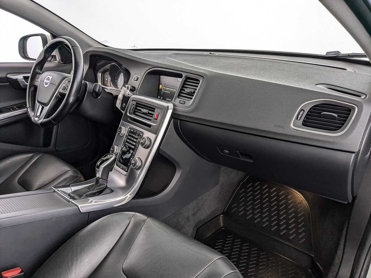 Вольво С60 б/у, 2016, Автоматическая. Фото: #8