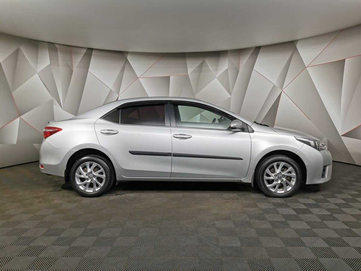 Тойота Королла б/у, 2013, Механическая. Фото: #5