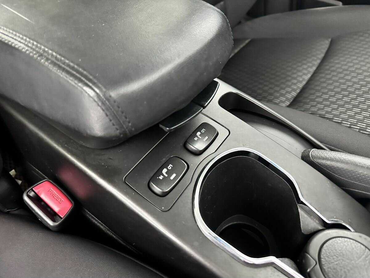 Сан-Ён Актион б/у, 2015, Автоматическая. Фото: #15