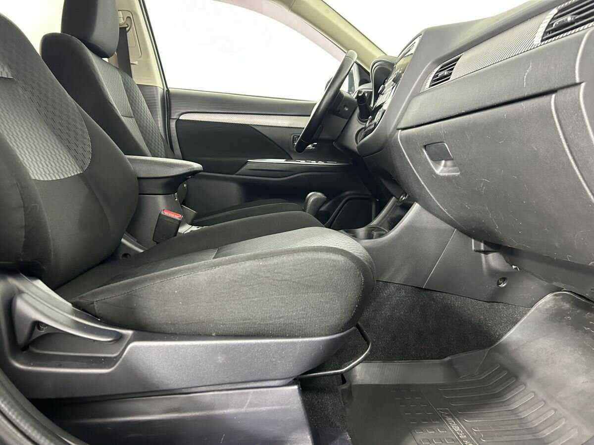 Митсубиши Оутлэндер б/у, 2015, Вариатор. Фото: #12