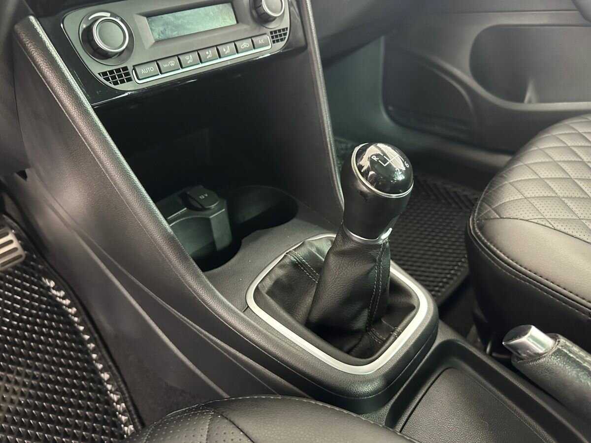 Фольксваген Поло б/у, 2018, Механическая. Фото: #12