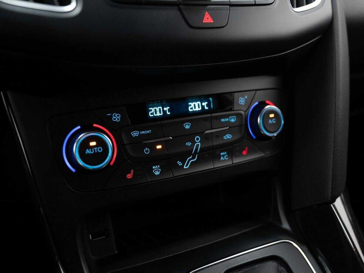 Форд Фокус б/у, 2016, Автоматическая. Фото: #19