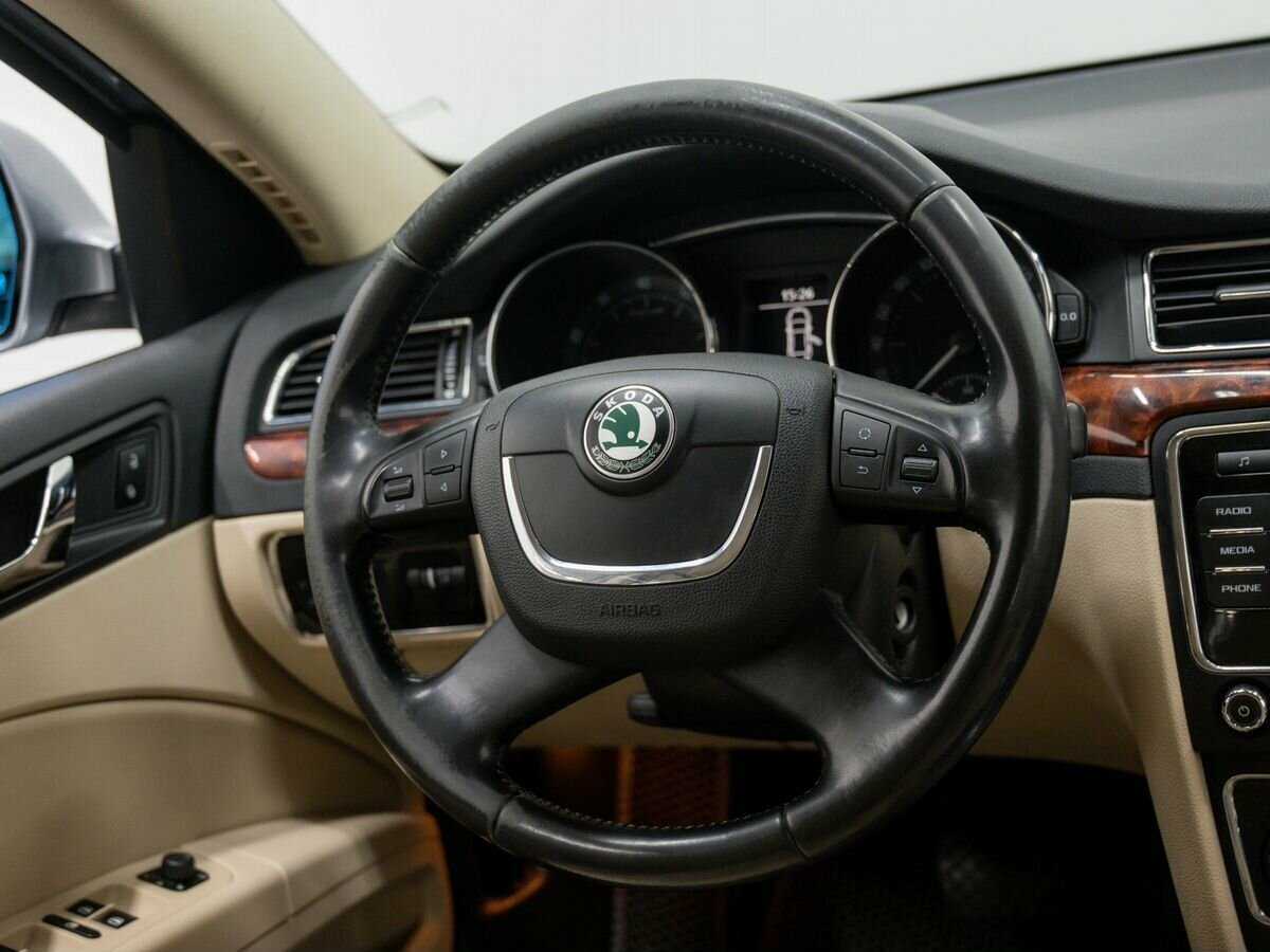 Шкода Суперб б/у, 2012, Автоматическая. Фото: #11