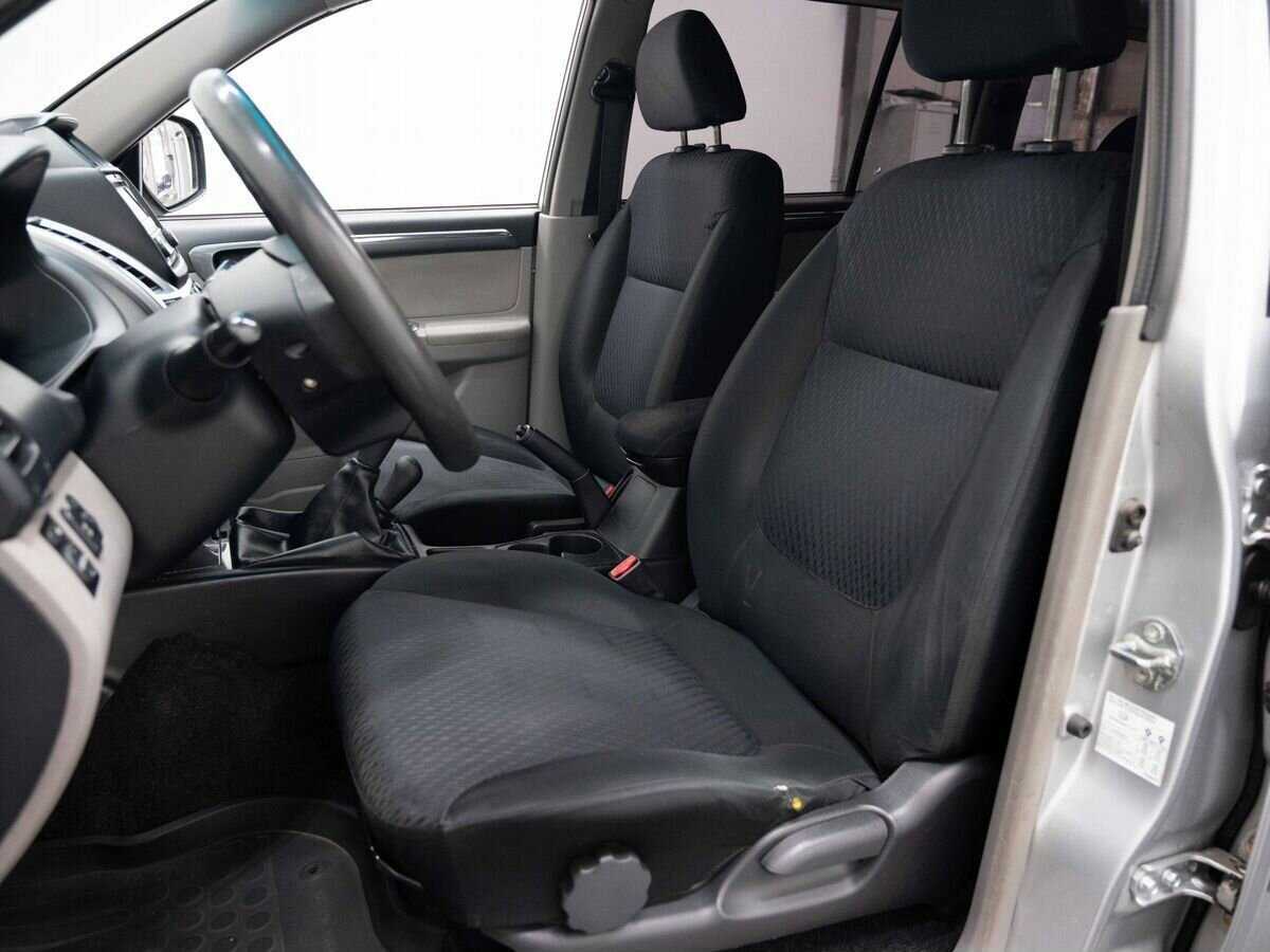 Митсубиши Паджеро Спорт б/у, 2014, Механическая. Фото: #7