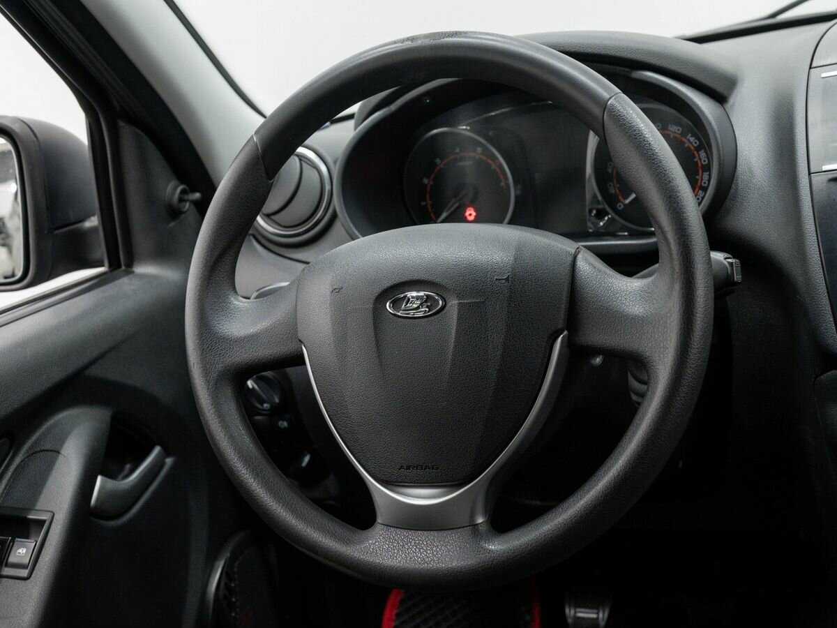 Лада (ВАЗ) Гранта б/у, 2018, Механическая. Фото: #11