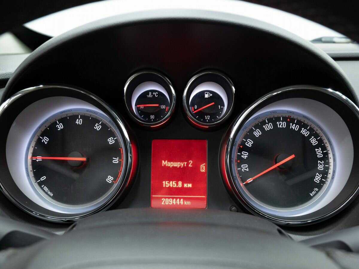 Опель Астра б/у, 2013, Механическая. Фото: #15