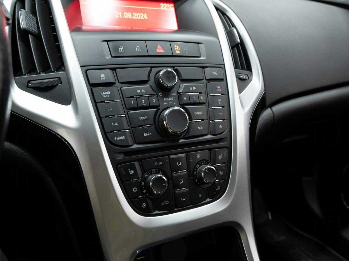 Опель Астра б/у, 2013, Механическая. Фото: #19