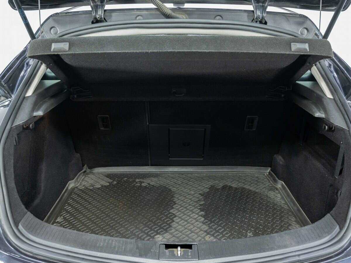 Опель Астра б/у, 2013, Механическая. Фото: #21