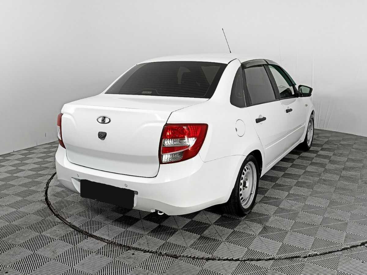 Лада (ВАЗ) Гранта б/у, 2017, Механическая. Фото: #4