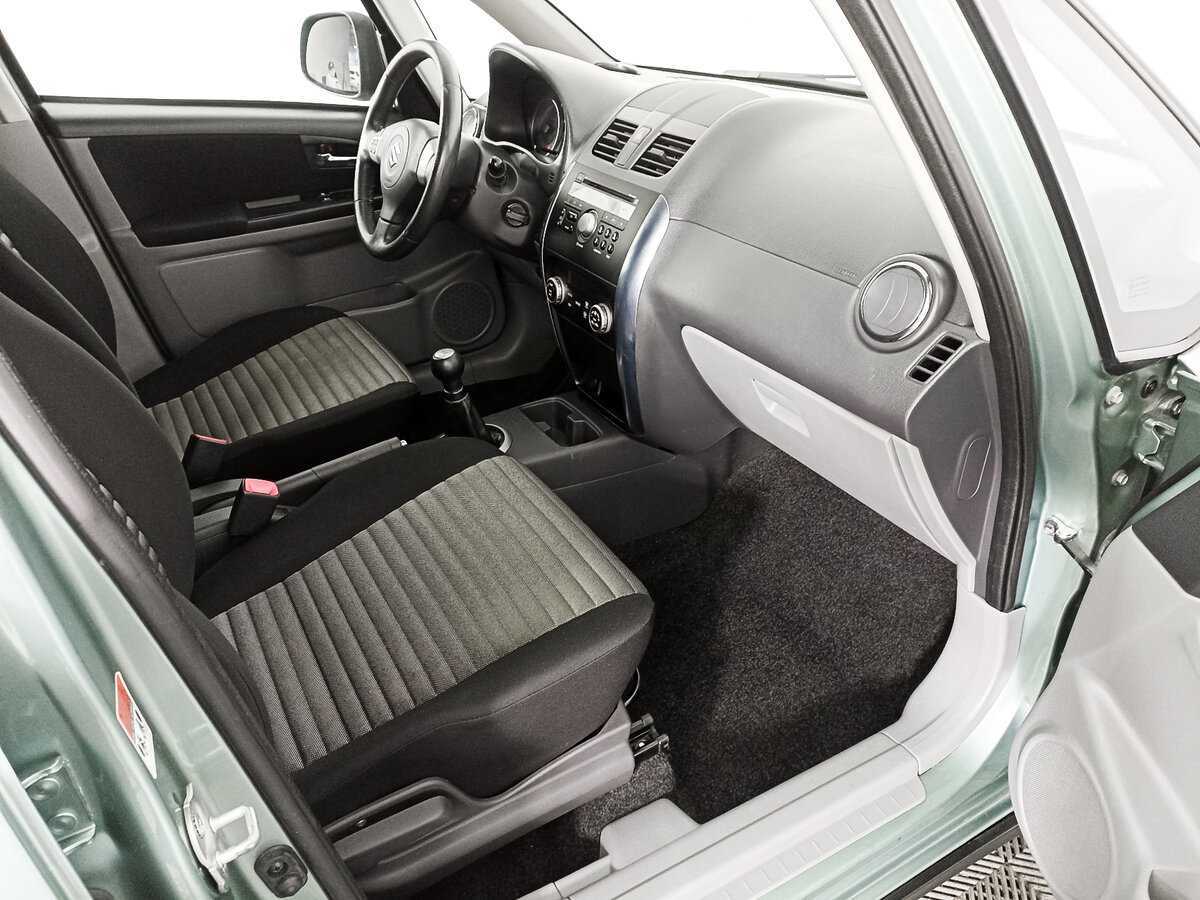 Сузуки С-Икс4 б/у, 2013, Механическая. Фото: #6