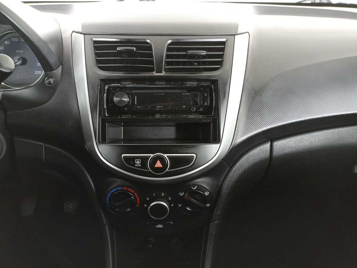 Хендай Солярис б/у, 2013, Механическая. Фото: #9