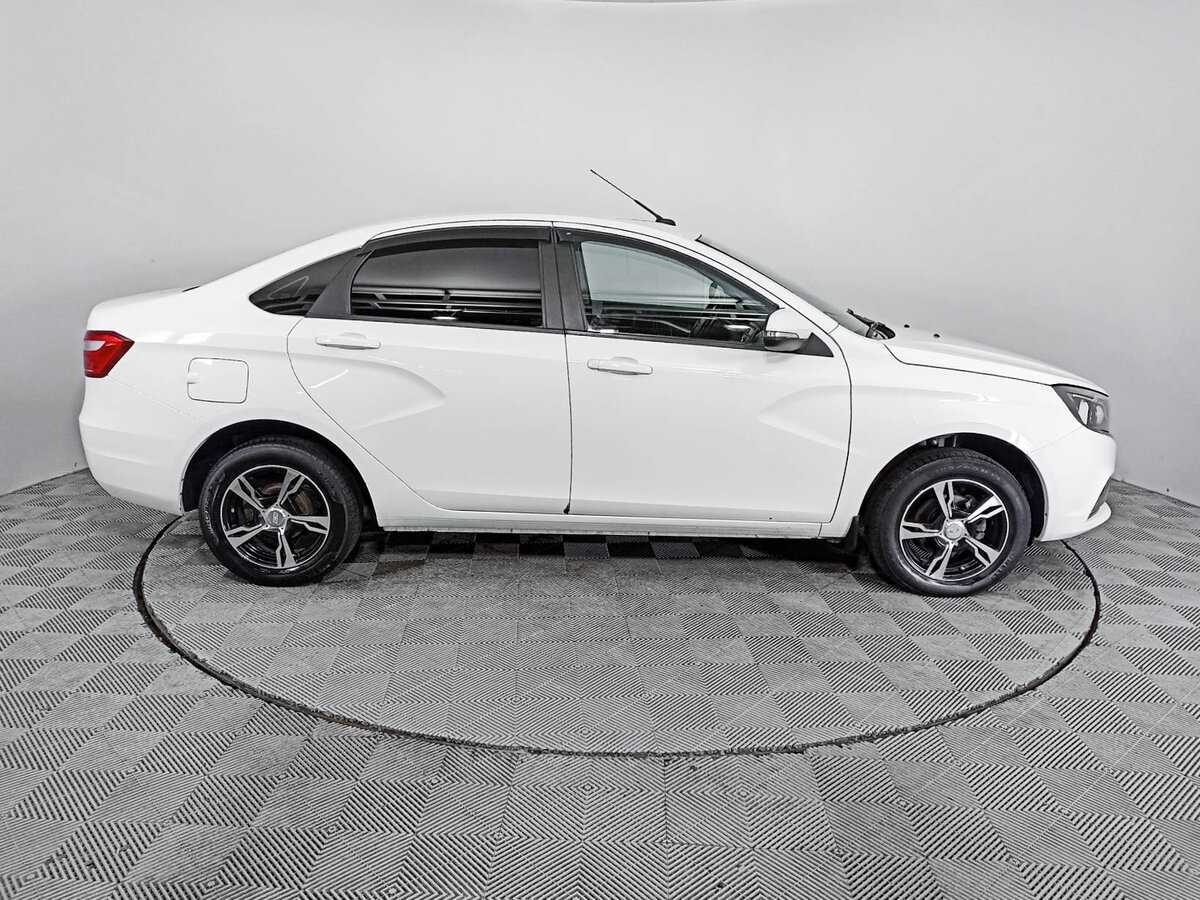 Лада (ВАЗ) Веста б/у, 2017, Механическая. Фото: #3