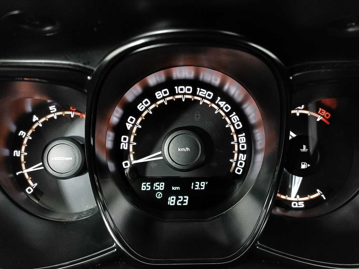 Лада (ВАЗ) Веста б/у, 2021, Механическая. Фото: #8