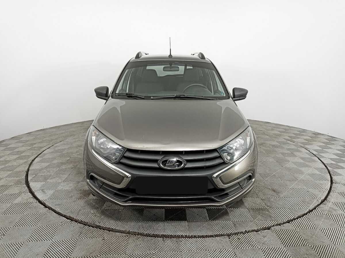 Лада (ВАЗ) Гранта б/у, 2019, Механическая. Фото: #1