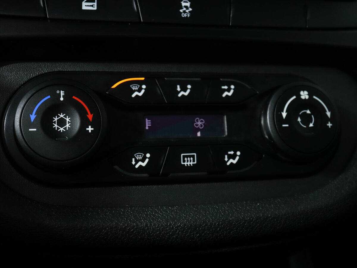 Лада (ВАЗ) Веста б/у, 2016, Механическая. Фото: #14