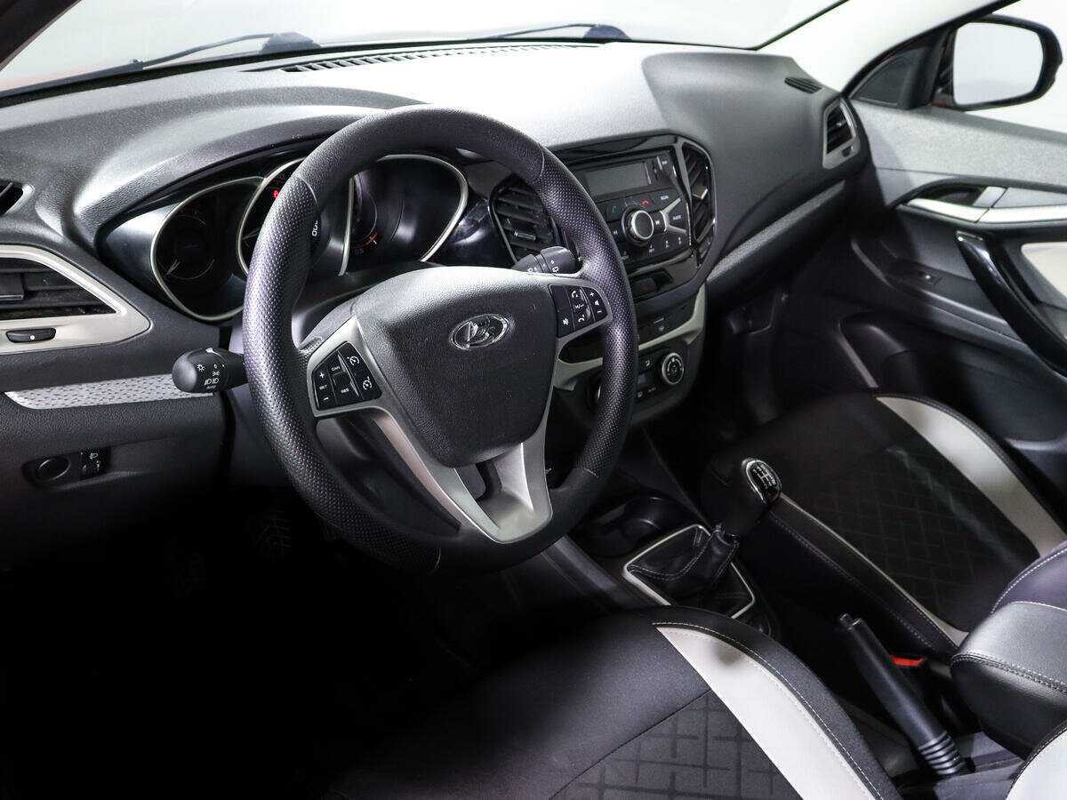 Лада (ВАЗ) Веста б/у, 2018, Механическая. Фото: #10