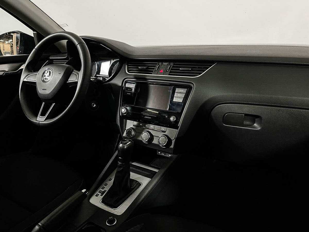 Шкода Октавия б/у, 2017, Роботизированная. Фото: #8