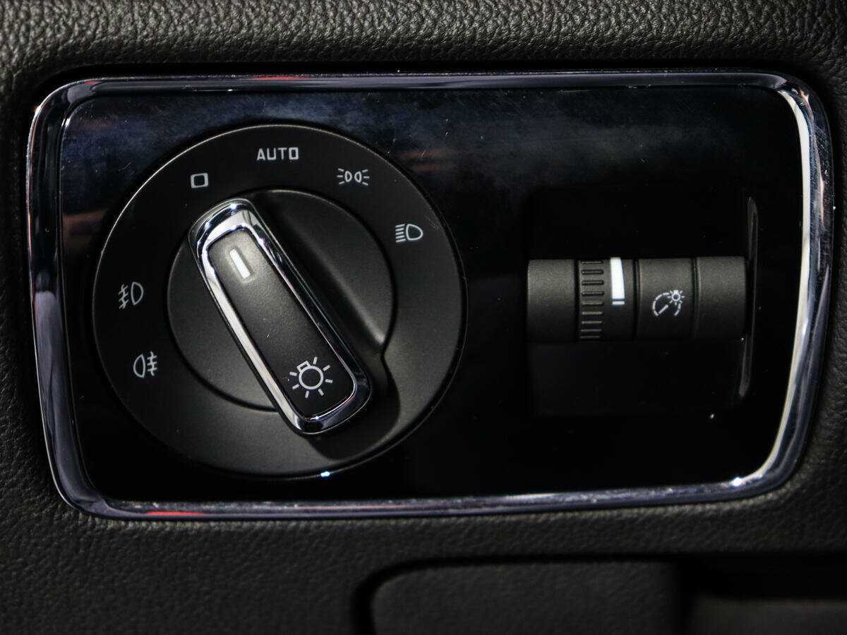 Шкода Суперб б/у, 2014, Роботизированная. Фото: #17