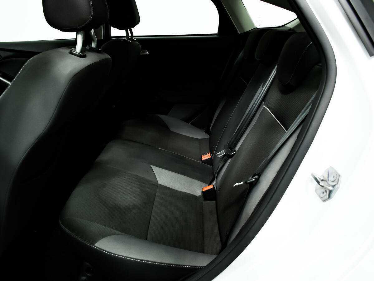 Форд Фокус б/у, 2015, Роботизированная. Фото: #11