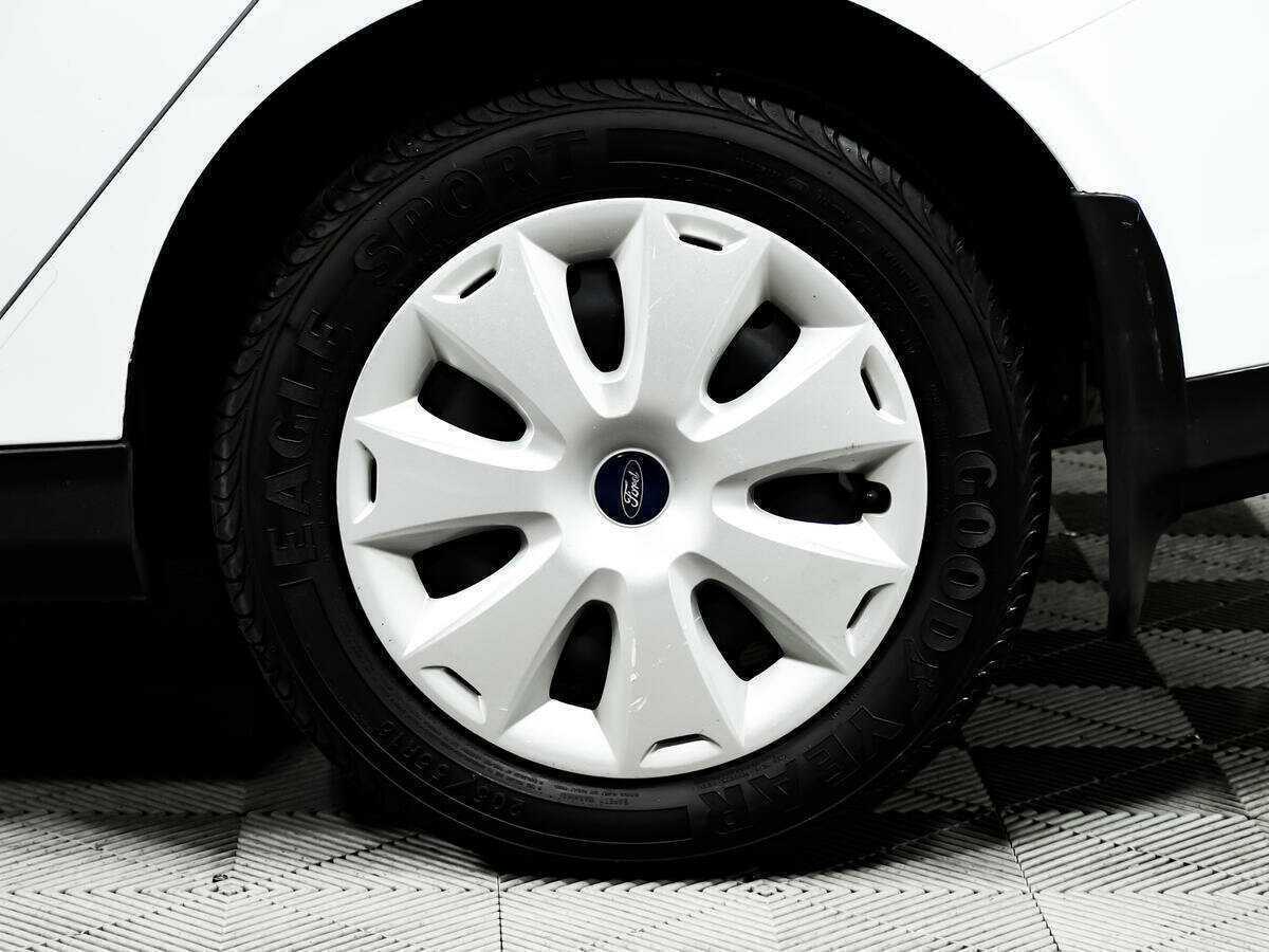 Форд Фокус б/у, 2015, Роботизированная. Фото: #13