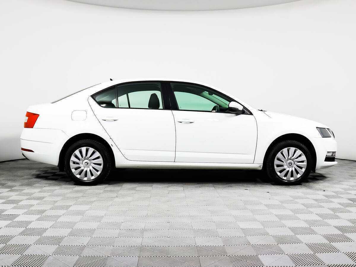 Шкода Октавия б/у, 2018, Автоматическая. Фото: #3