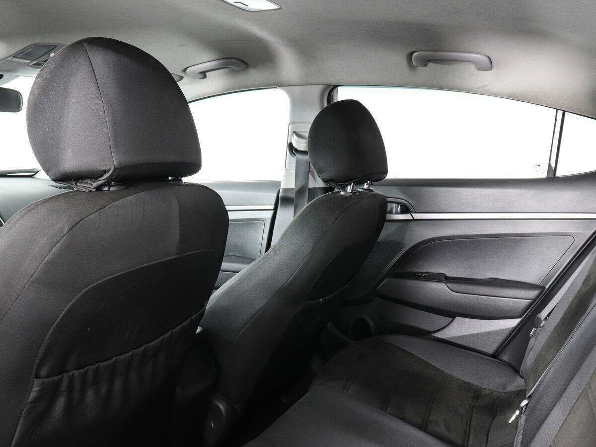 Хендай Елантра б/у, 2018, Механическая. Фото: #6