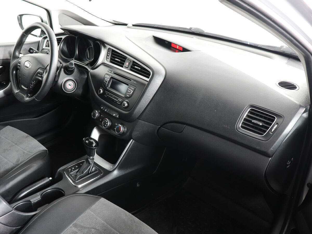 Киа Сид б/у, 2015, Автоматическая. Фото: #9