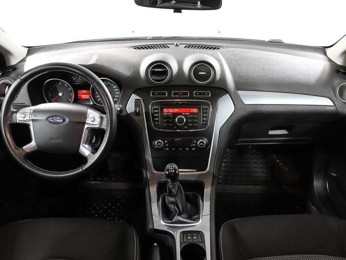 Форд Мондео б/у, 2013, Механическая. Фото: #11