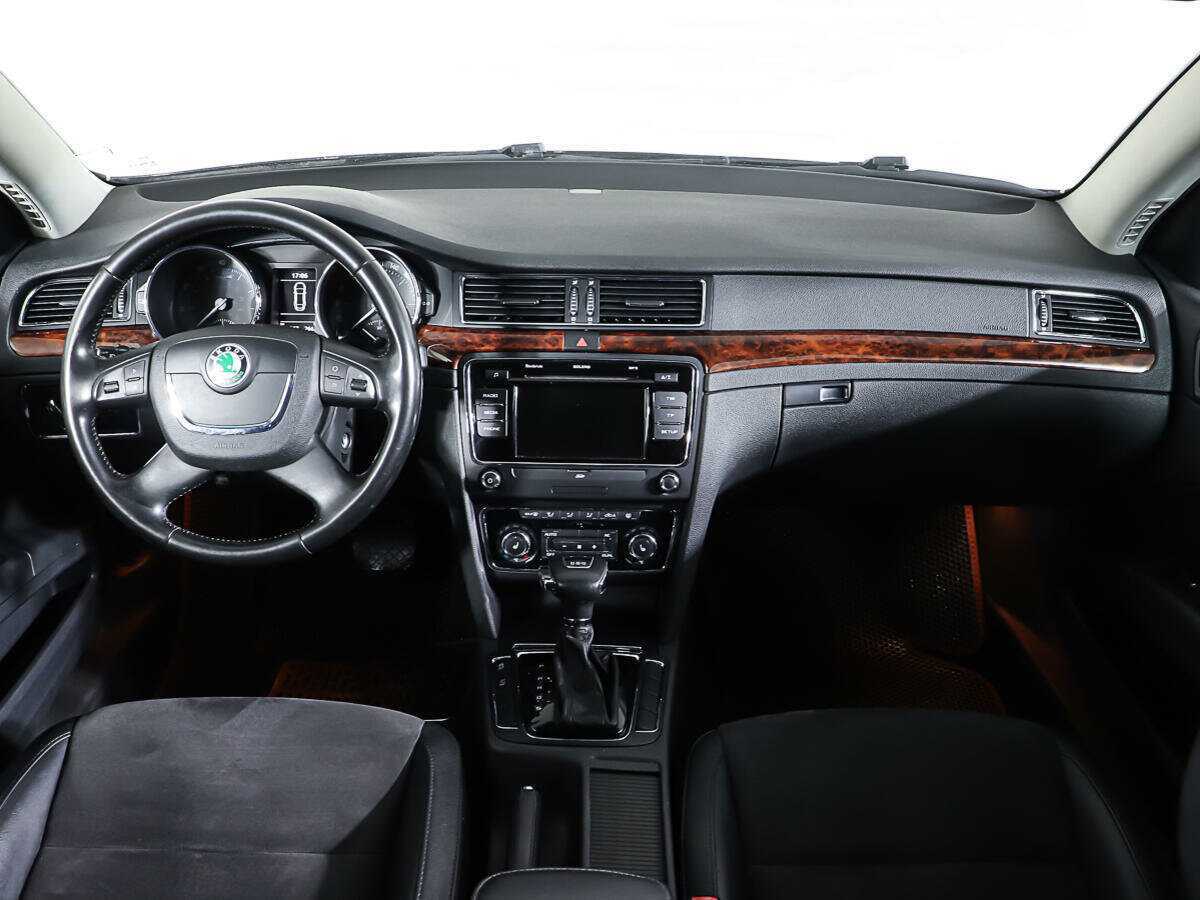 Шкода Суперб б/у, 2012, Роботизированная. Фото: #13