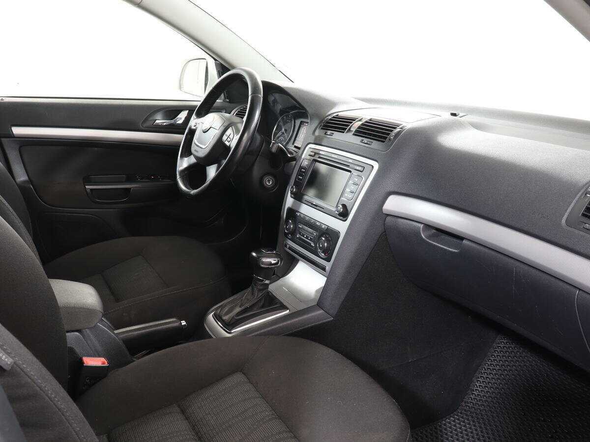 Шкода Октавия б/у, 2013, Автоматическая. Фото: #8