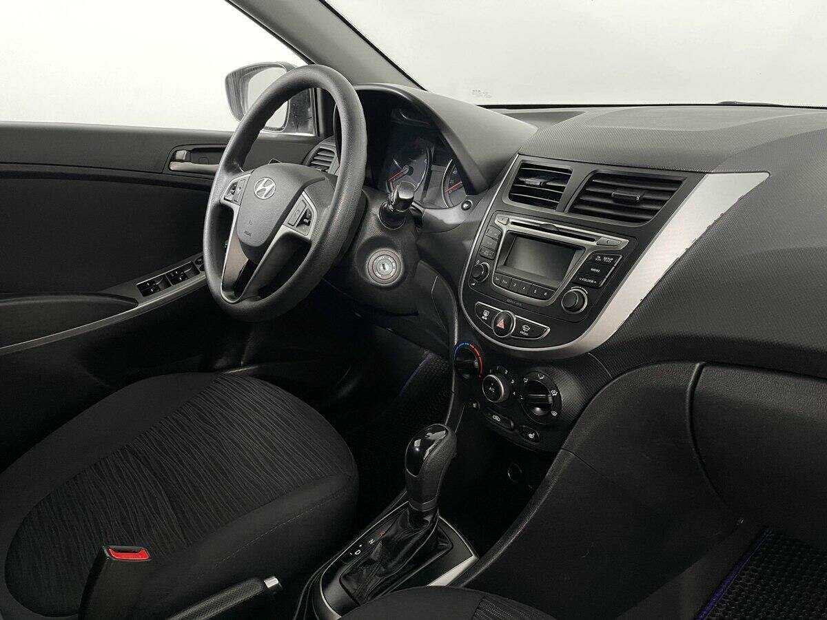 Хендай Солярис б/у, 2015, Автоматическая. Фото: #8