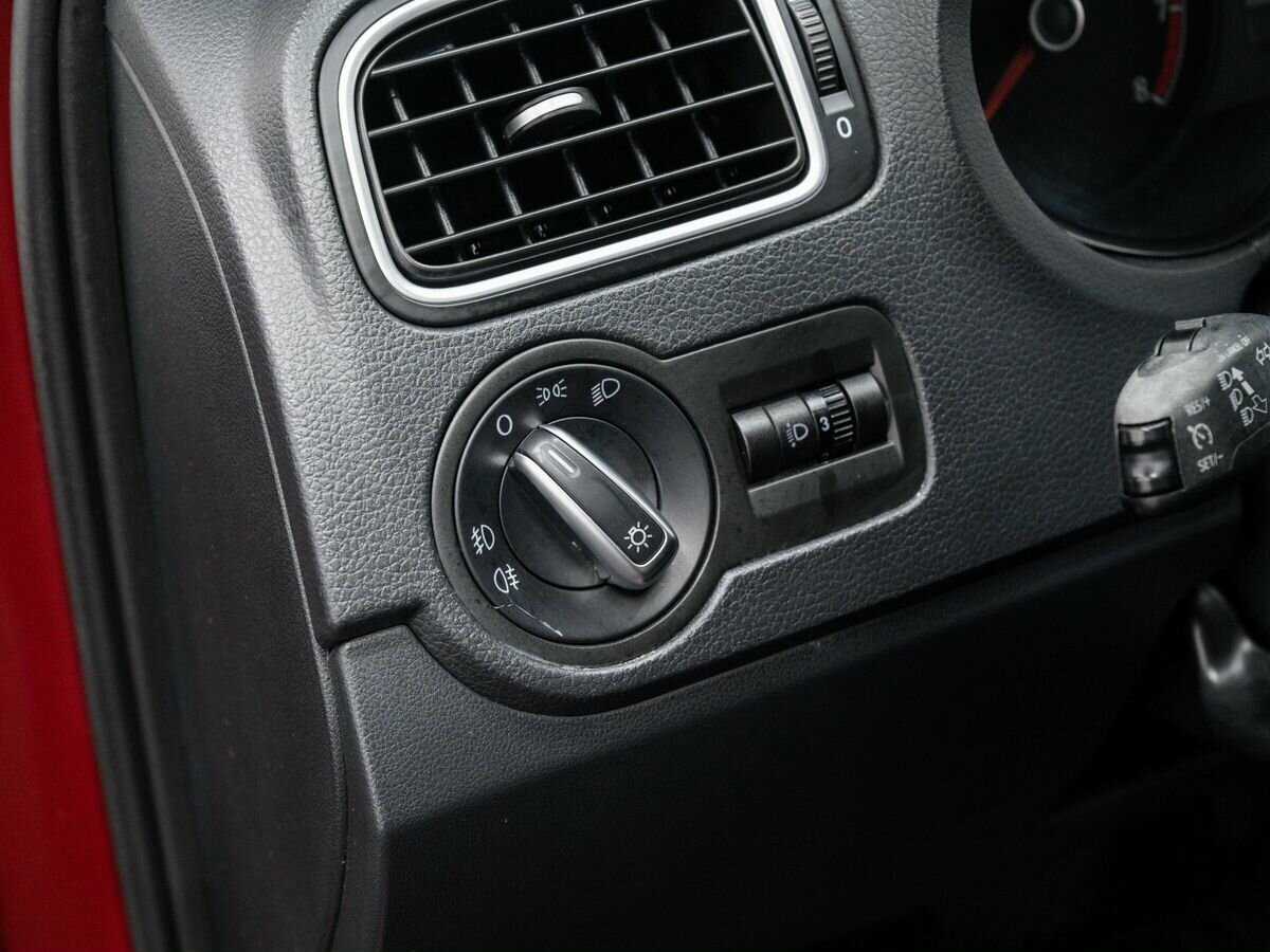 Фольксваген Поло б/у, 2017, Автоматическая. Фото: #13