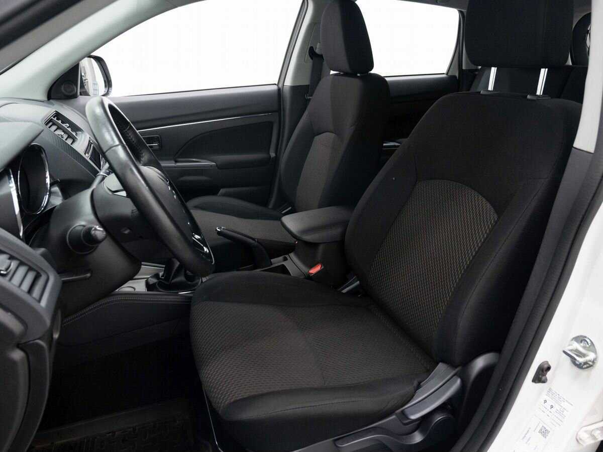 Митсубиши АС-Икс б/у, 2018, Механическая. Фото: #8