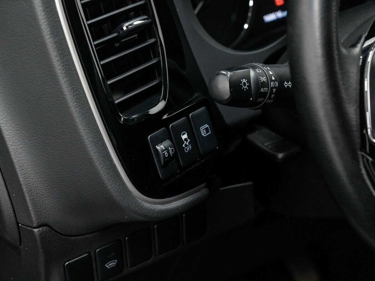 Митсубиши Оутлэндер б/у, 2016, Вариатор. Фото: #17