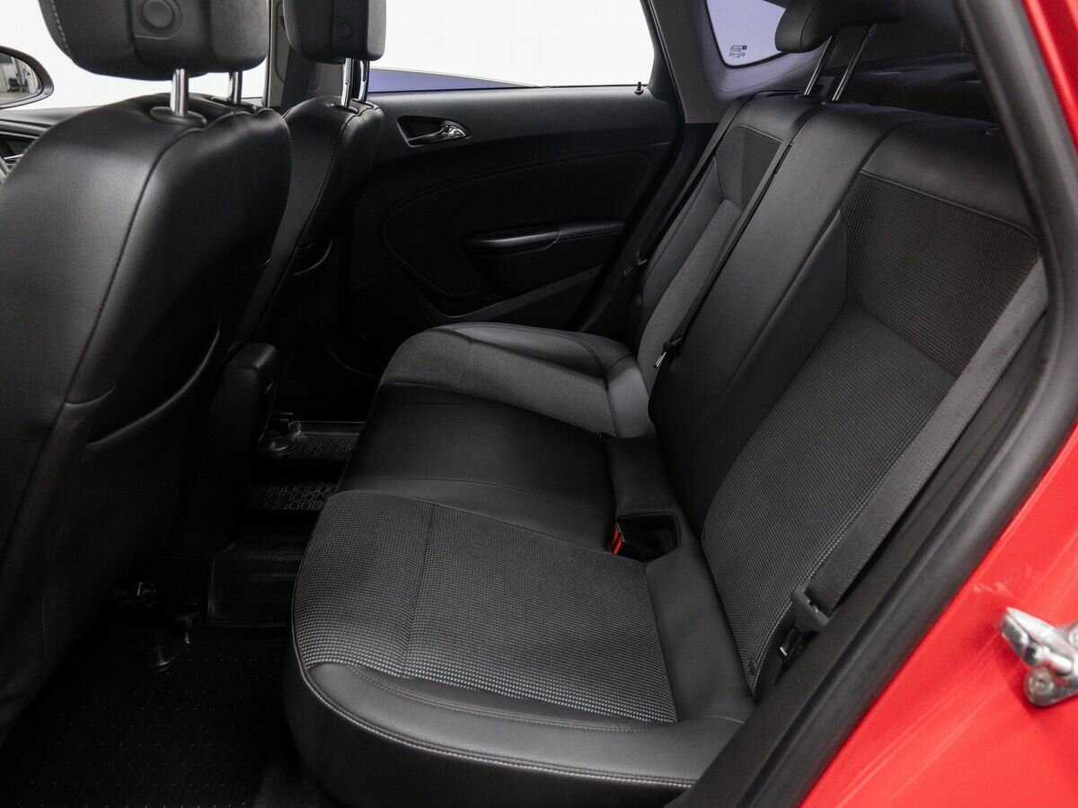 Опель Астра б/у, 2013, Автоматическая. Фото: #11