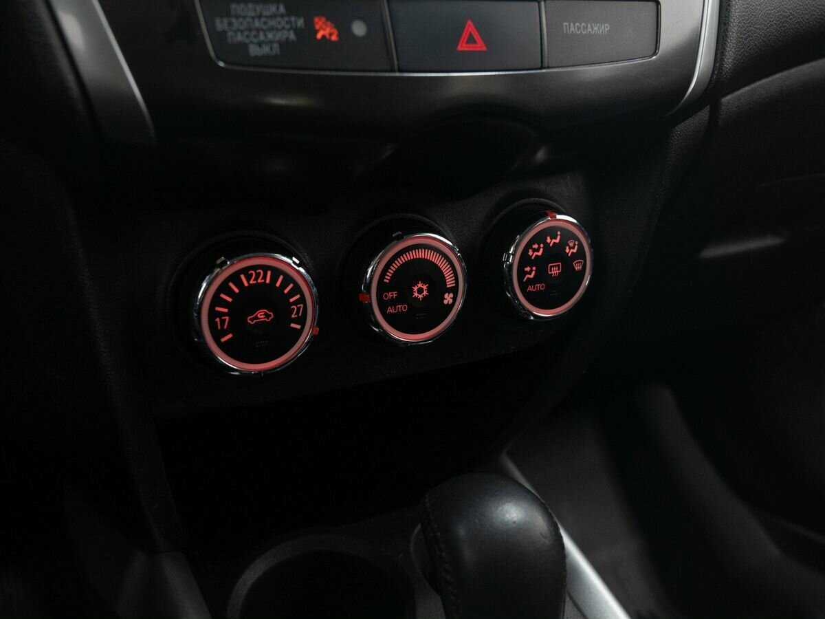 Митсубиши АС-Икс б/у, 2014, Вариатор. Фото: #18