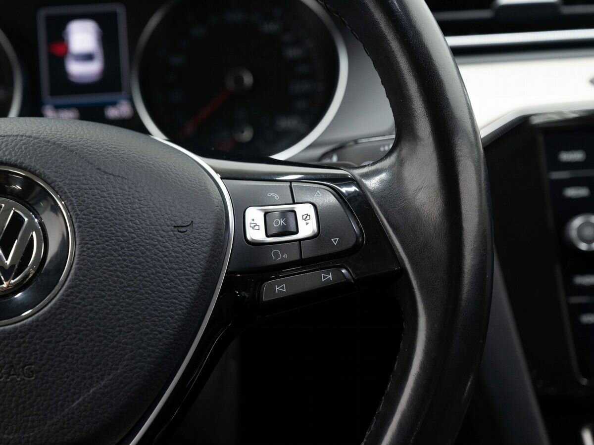 Фольксваген Пассат б/у, 2017, Роботизированная. Фото: #16