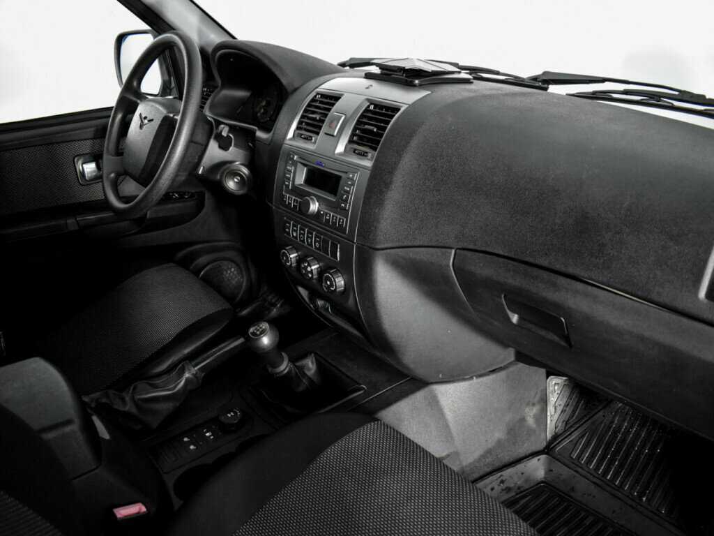 УАЗ Патриот б/у, 2015, Механическая. Фото: #12