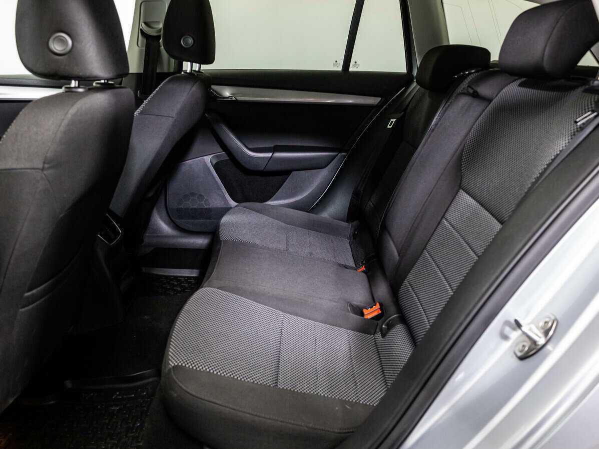 Шкода Октавия б/у, 2014, Роботизированная. Фото: #9