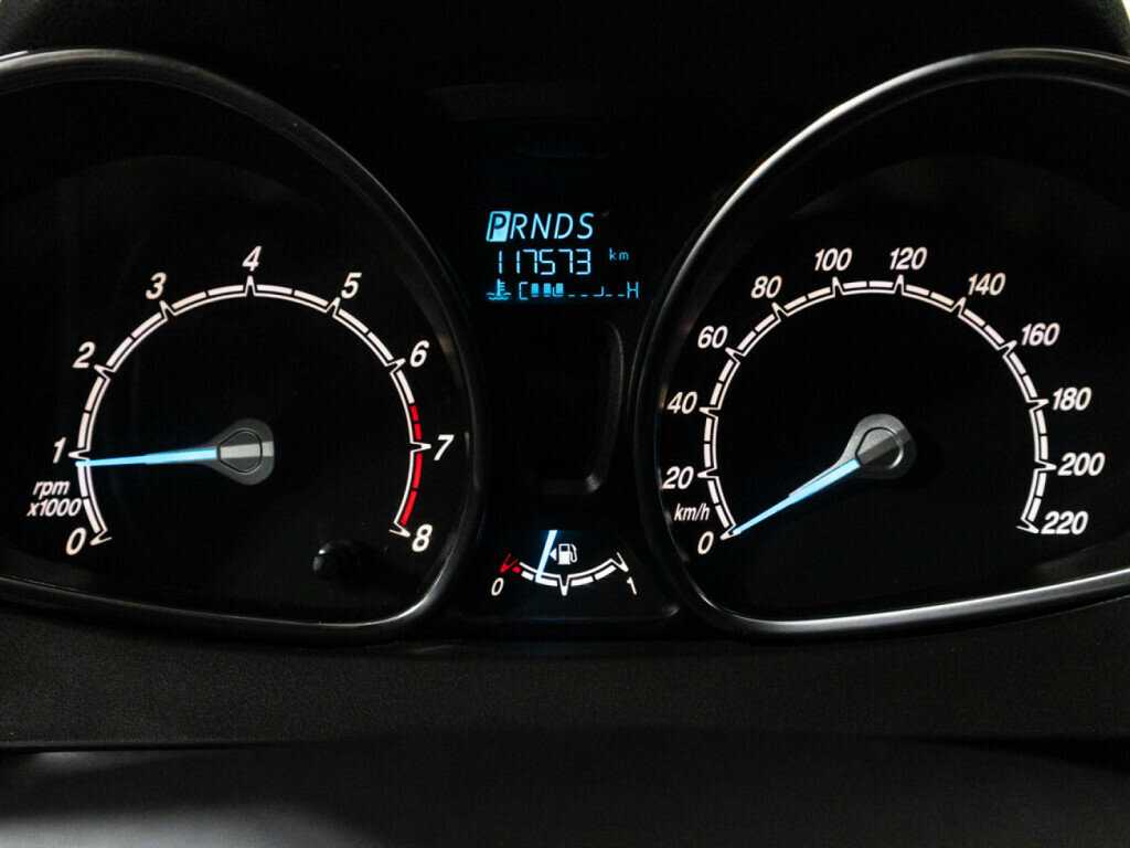 Форд Фиеста б/у, 2015, Роботизированная. Фото: #11