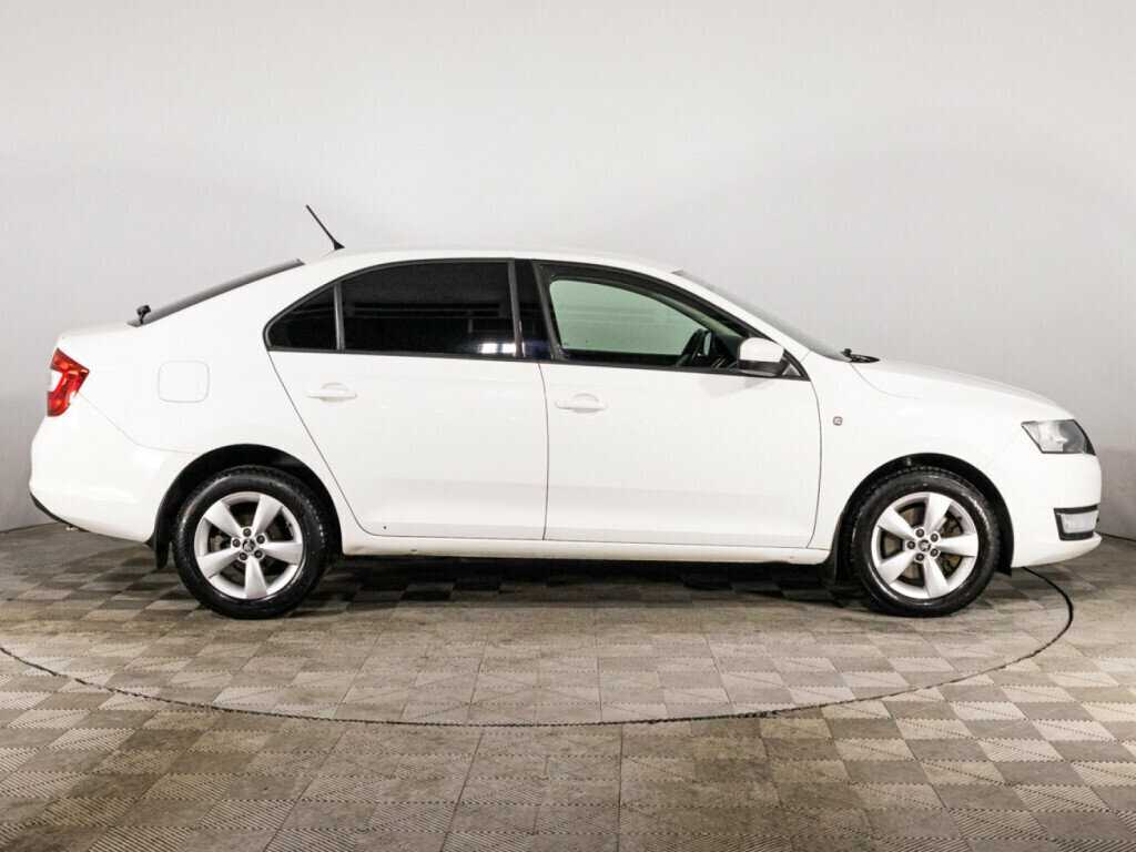 Шкода Рапид б/у, 2015, Роботизированная. Фото: #3